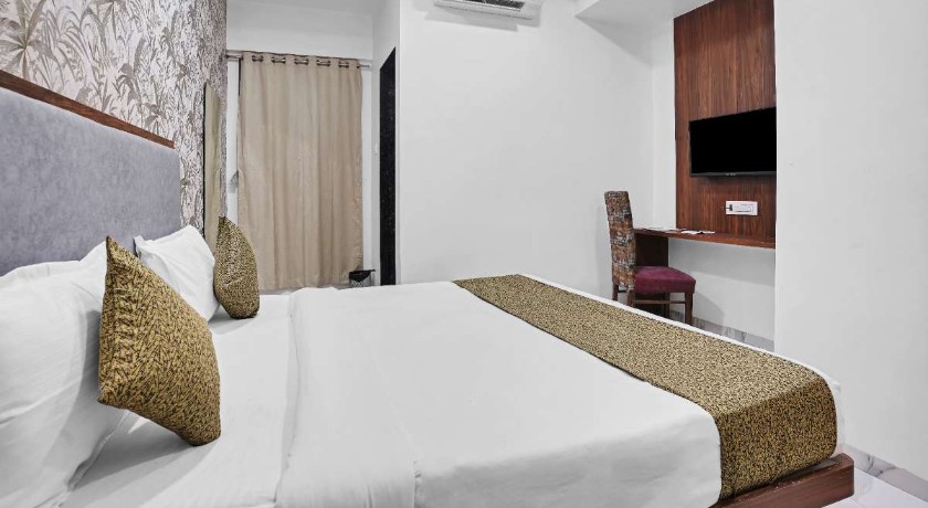 Hotel New Star in Navi Mumbai