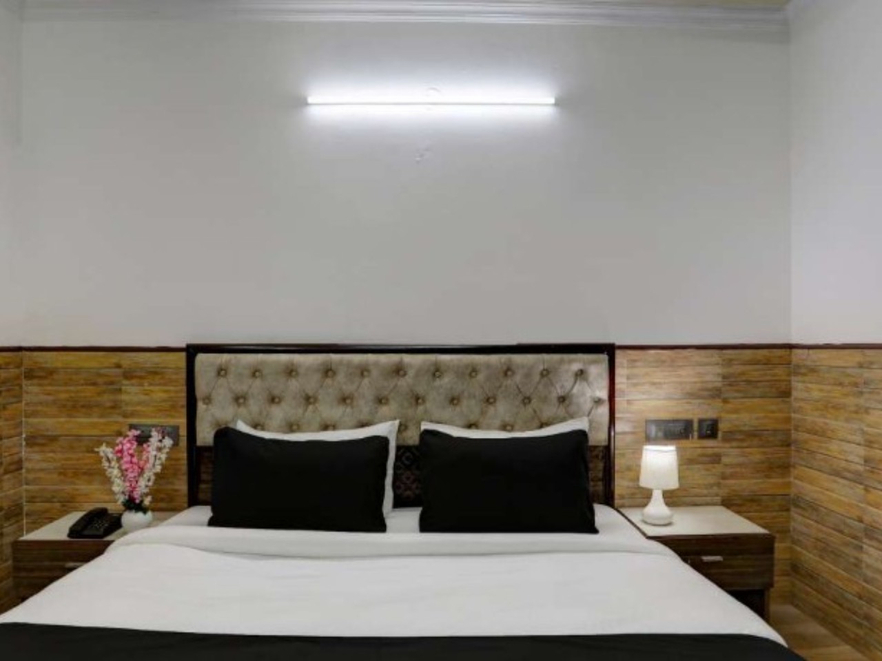 Poonam Villa in Delhi