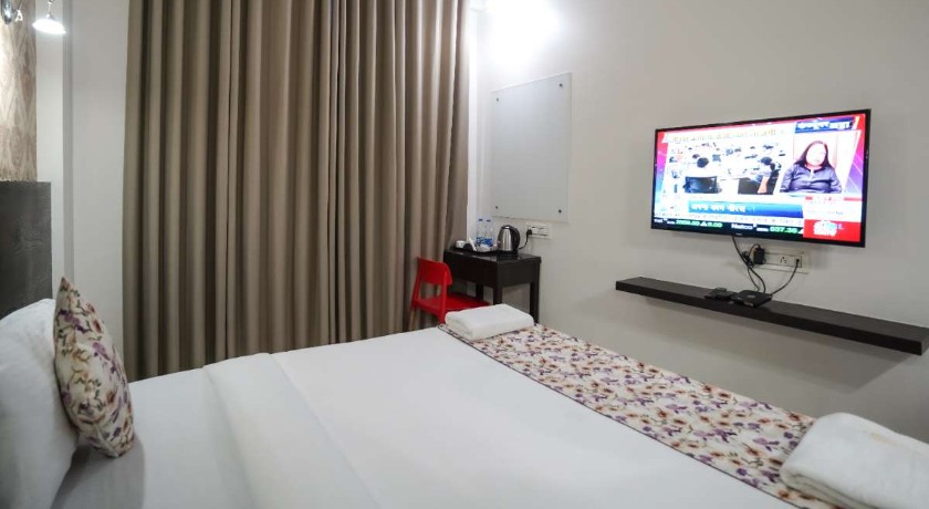 Hotel Singhs in Navi Mumbai