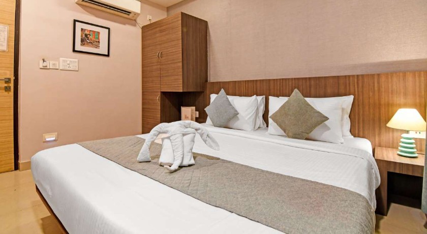 Kzar Select in Kolkata