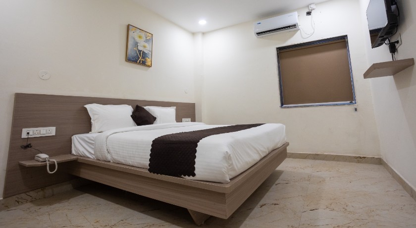  Hotel V Grand, The Grand Standard in Hyderabad