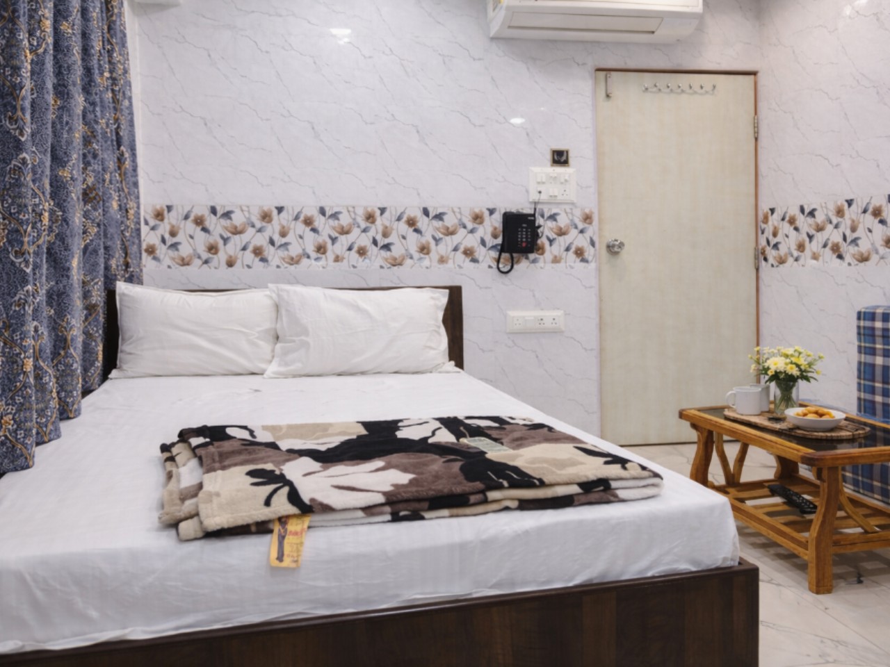 Relax Hotel in Mumbai