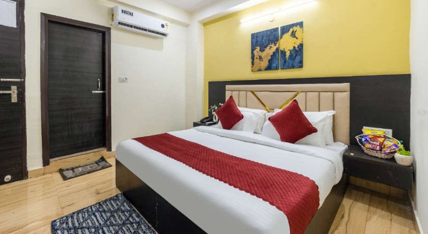Hotel Mint Gold in Delhi