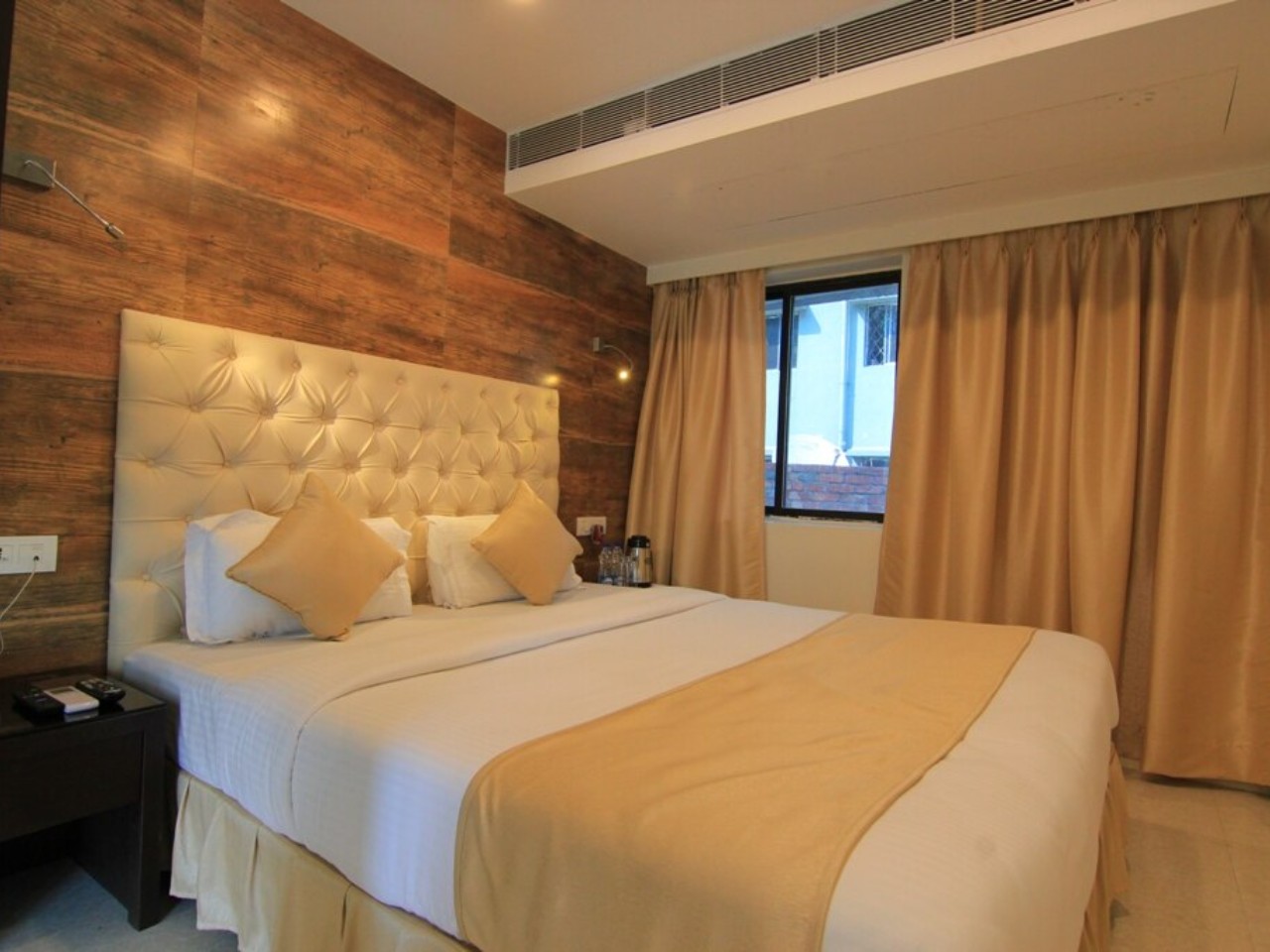 Hotel O2 Oxygen  in Kolkata