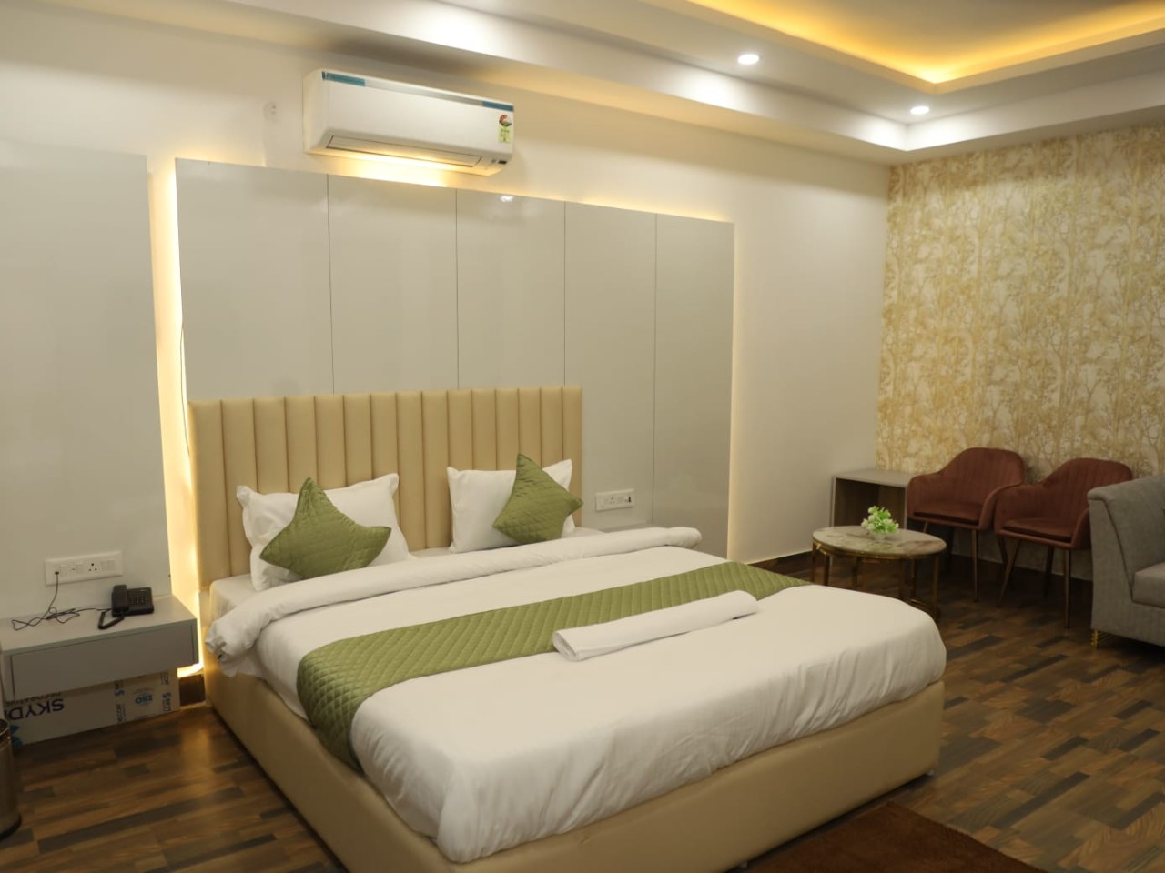 Mazestic Bay in Noida
