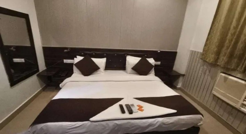 Hotel The Max in Lucknow