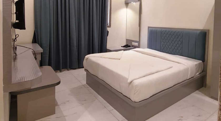 Marina Executive in Navi Mumbai