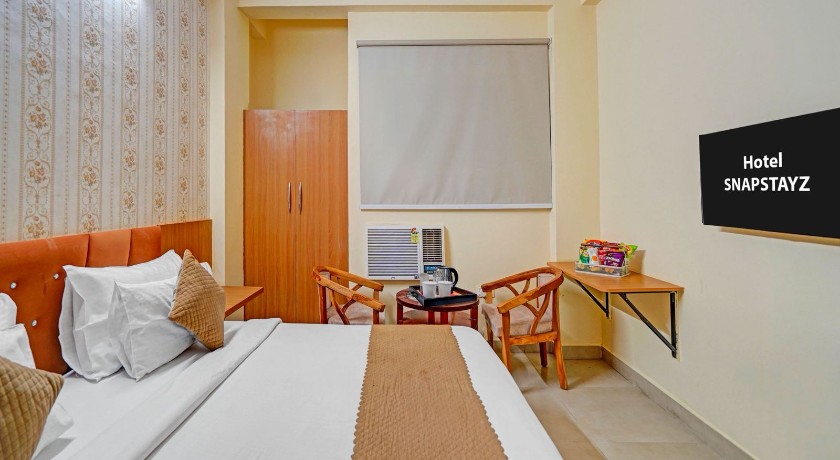 Snapstayz in Noida