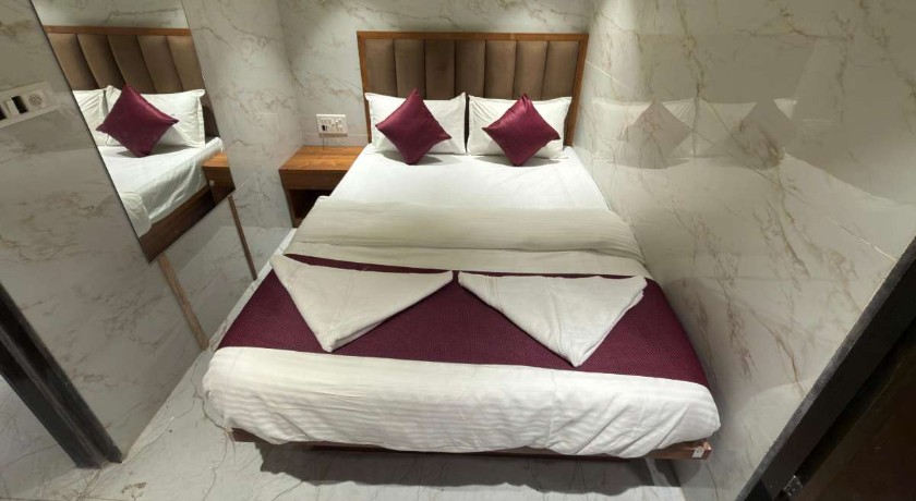 Hotel Royal Plaza in Mumbai