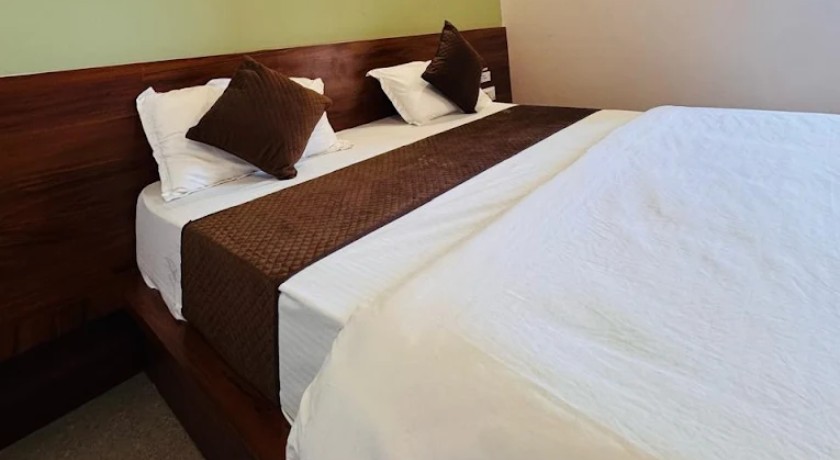 Hotel Shree Mangalam in Khatoo