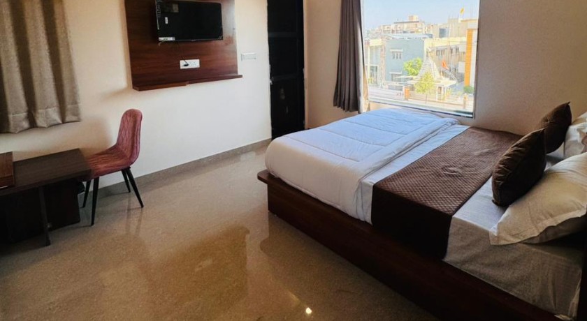 Hotel Shree Mangalam in Khatoo