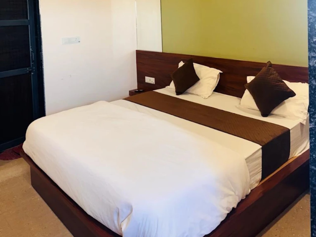Hotel Shree Mangalam in Khatoo