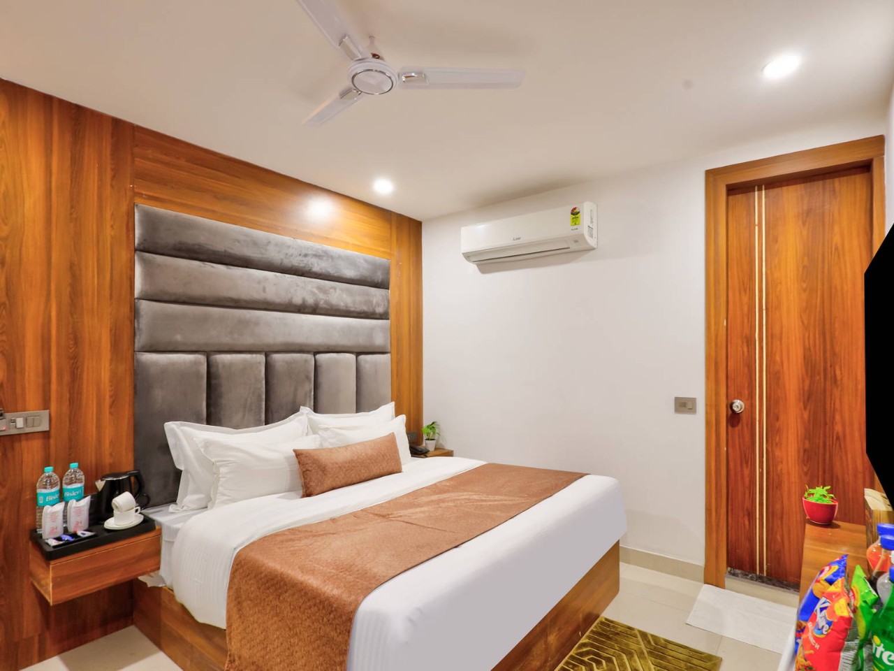 Hotel Elysian in Delhi