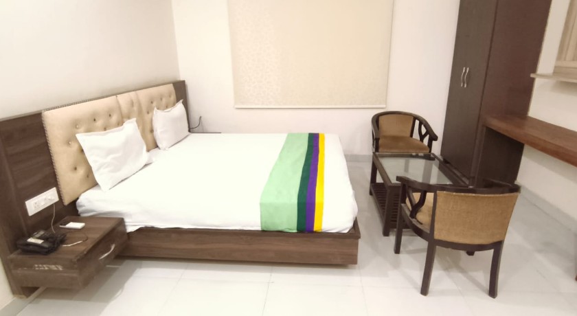 Hotel Heaven Grand in Lucknow