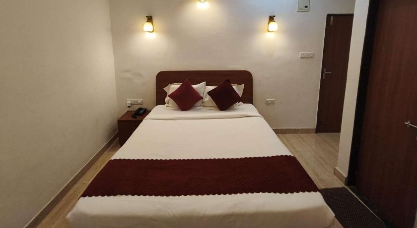 Hotel Sandesh Palace in Lonavala