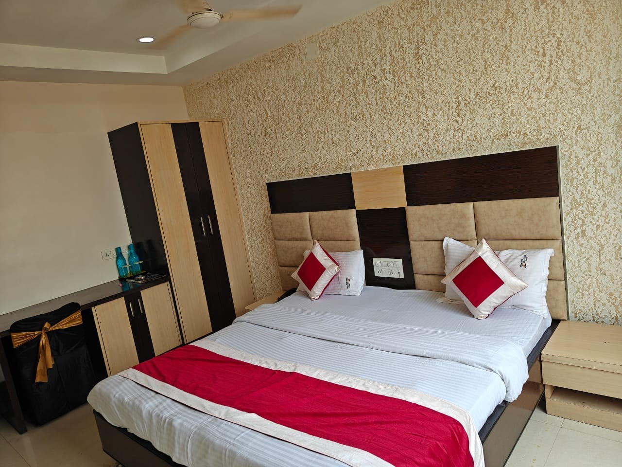Hotel Travora Suites-Lal Qila in Bhubaneswar
