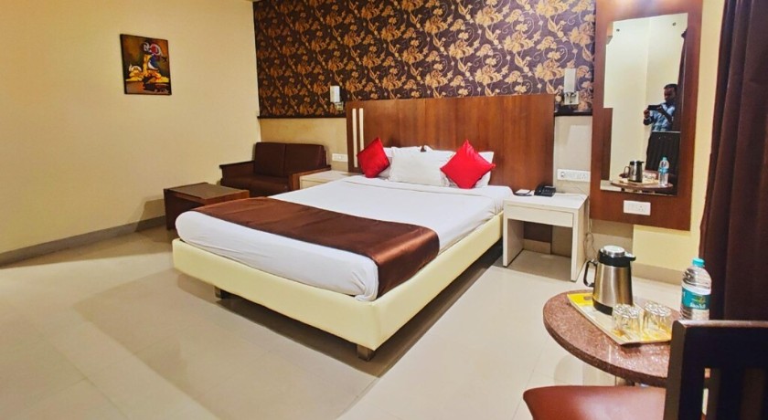 Hotel Devanshi By Classy Stay in Panvel