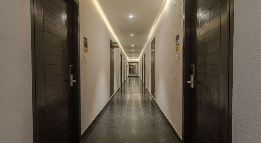 Hotel Shoolin Grand in Mangalore