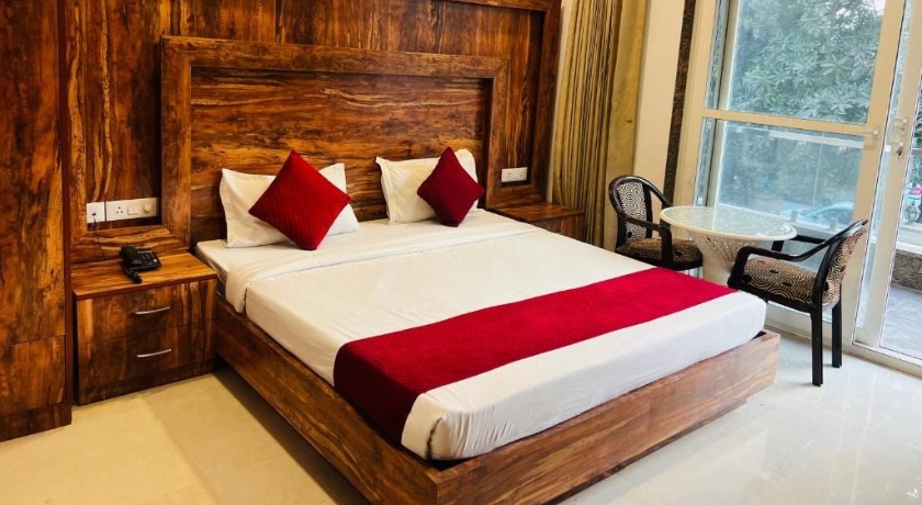 Haris Court Cyber City in Gurgaon