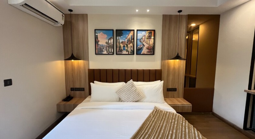Saltstayz Premier-Millenium City Centre in Gurgaon
