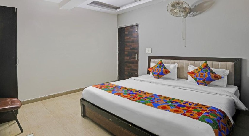 Hotel Stay Inn in Noida