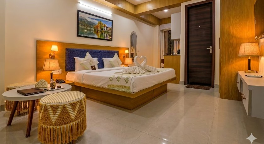 Hotel SkyLuxuria Medicity in Gurgaon