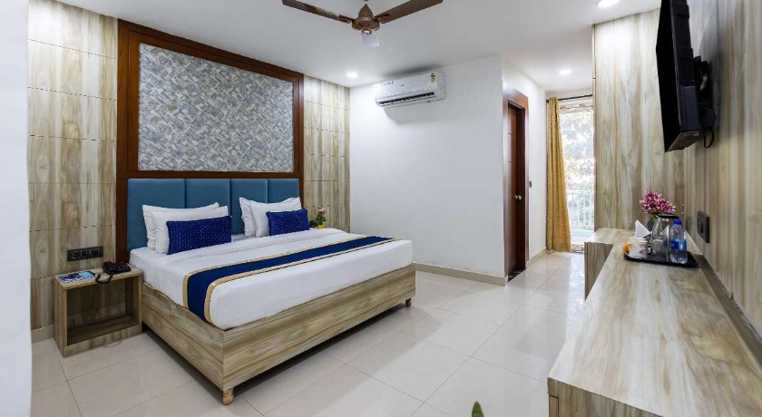 Hotel Golden Valley in Faridabad