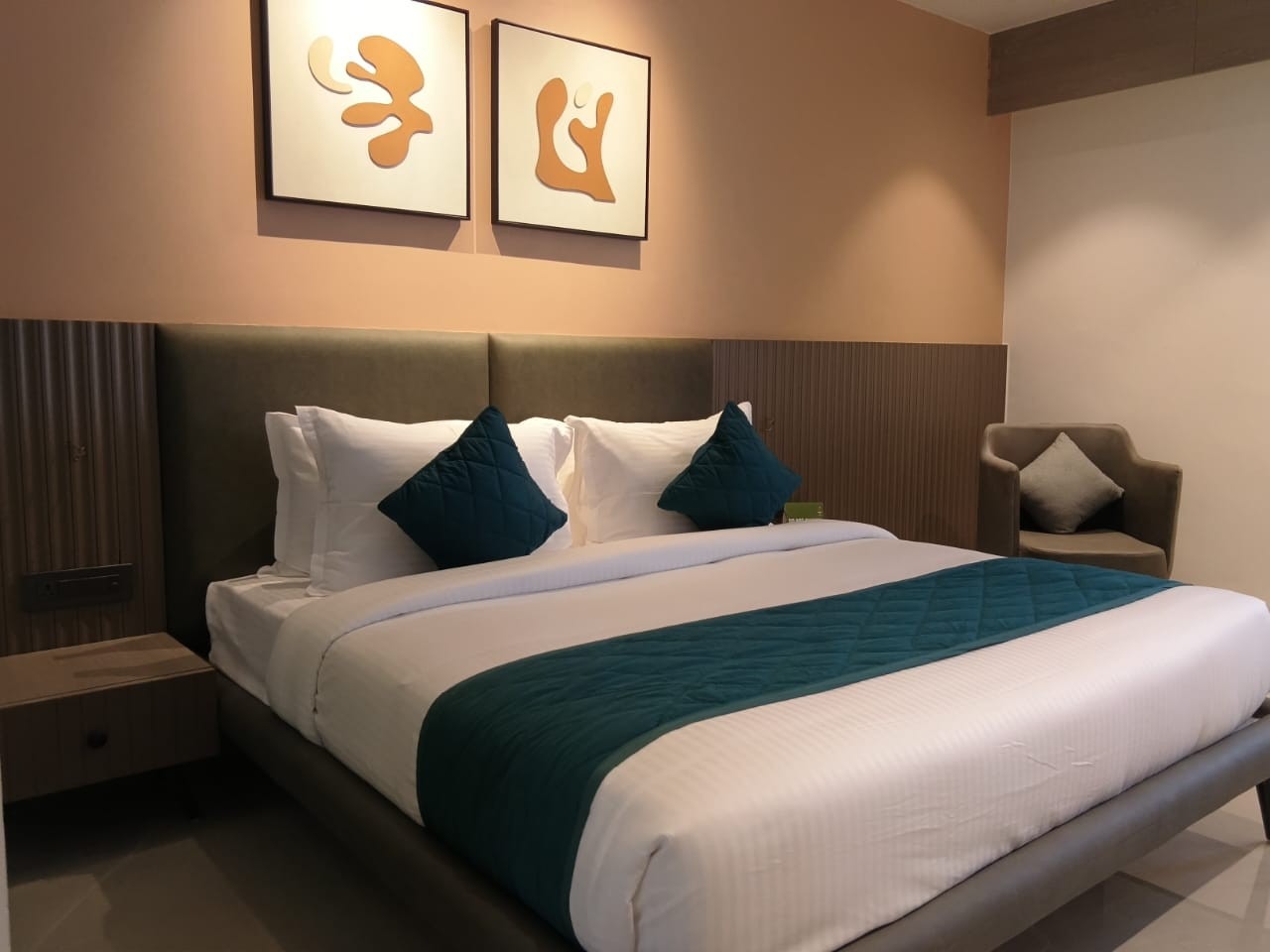 Comfort Inn Empire in Morbi