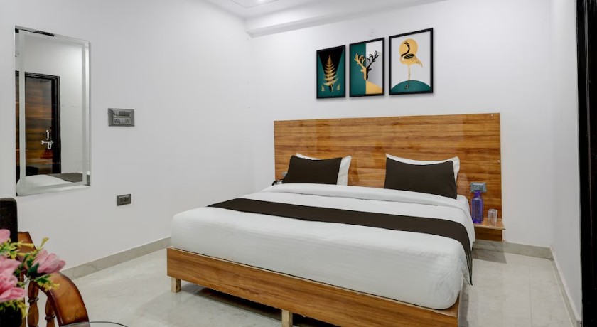 Hotel Royal Regency in Delhi