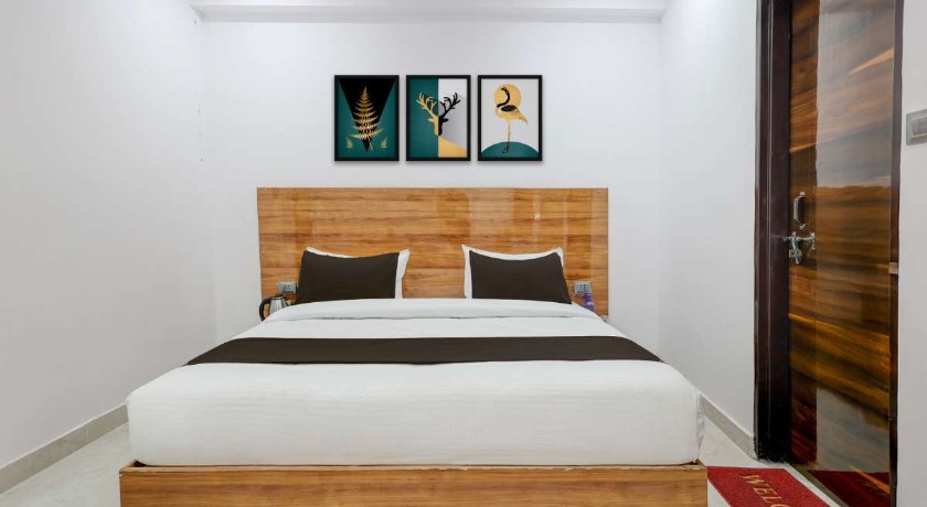 Hotel Royal Regency in Delhi