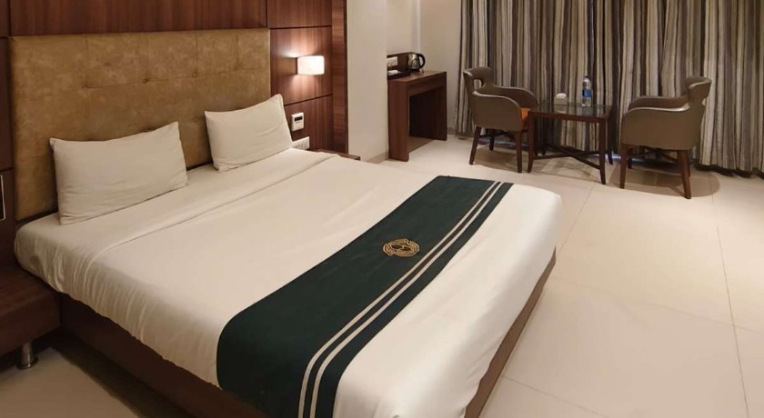 Hotel Mathoshree in Thane