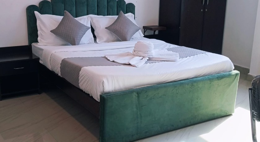 Hotel Casa Grand Inn in Hyderabad