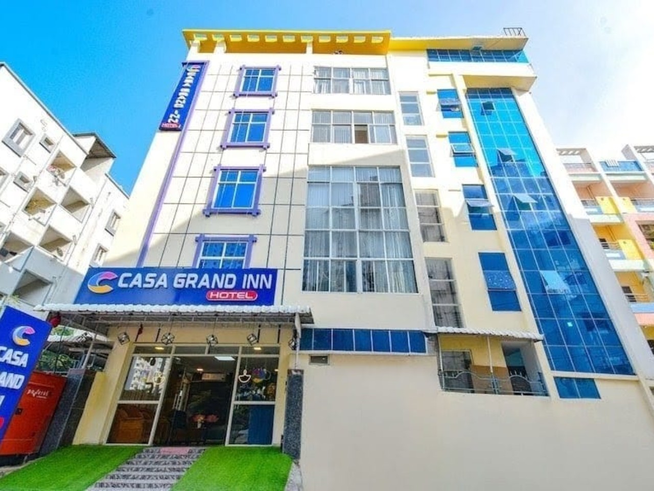 Hotel Casa Grand Inn in Hyderabad