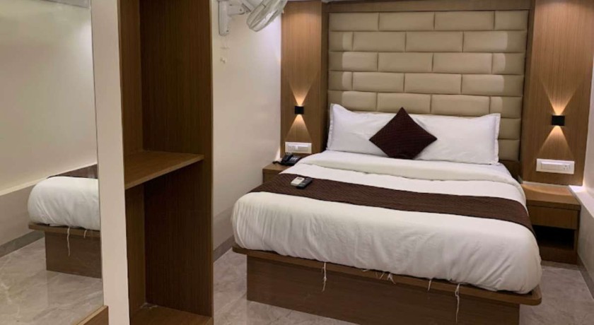 Hotel Royal Palace in Mumbai