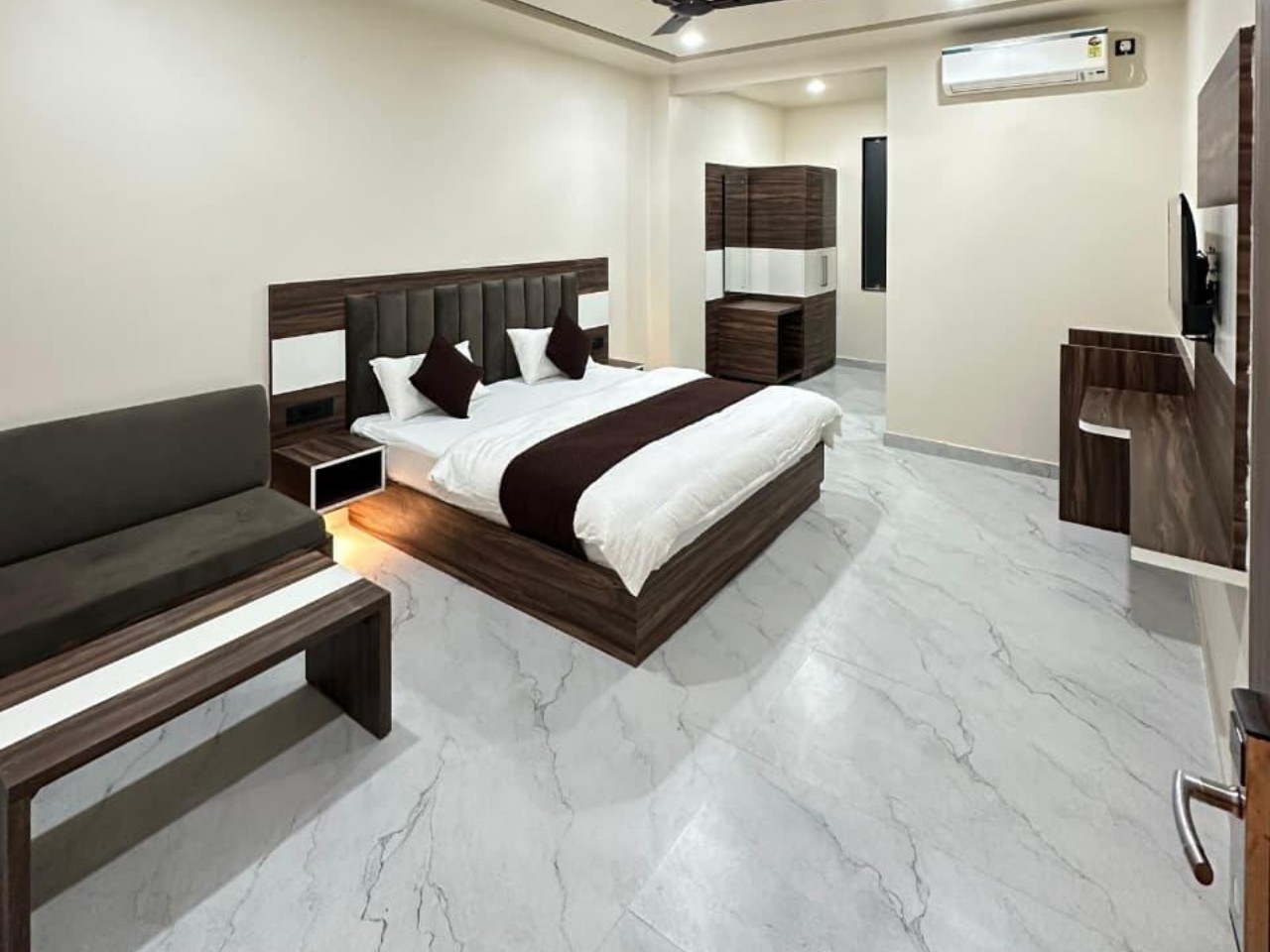 The Grand Sapphire in Lucknow