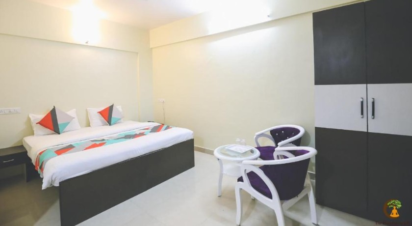 Hotel Paradise Aundh in Pune