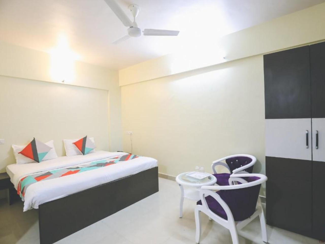Hotel Paradise Aundh in Pune