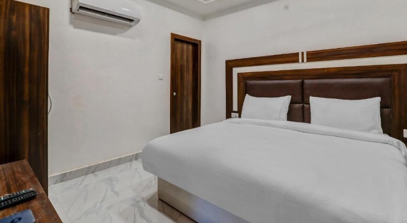 Hotel Yamuna Palace in Lucknow