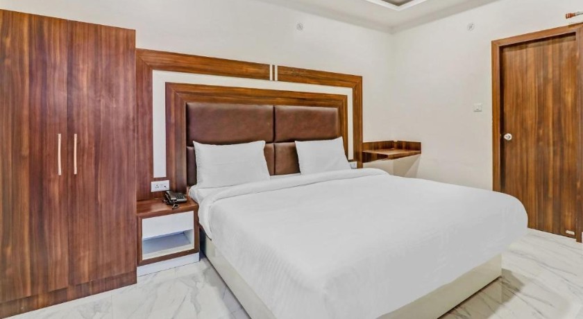 Hotel Yamuna Palace in Lucknow