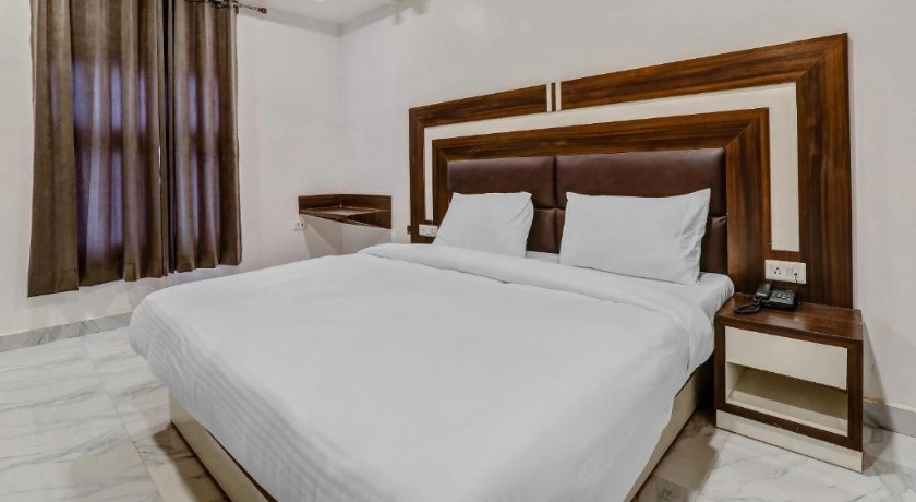Hotel Yamuna Palace in Lucknow