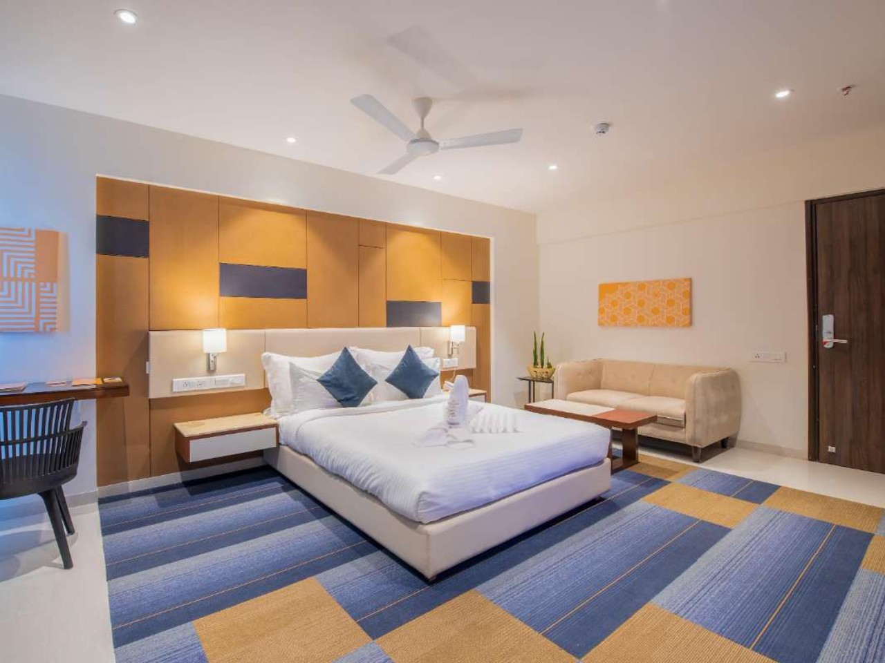 StayBird-B Suite in Pune