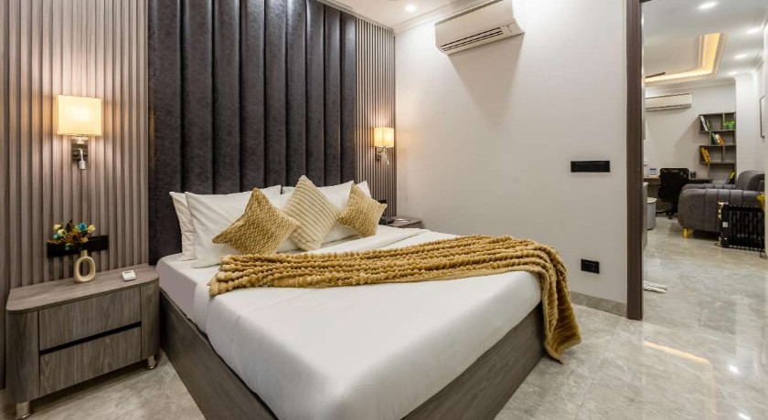 Saltstayz Premier Near Sector 44 Corporate Hub in Gurgaon
