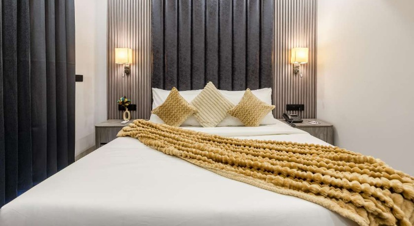 Saltstayz Premier Near Sector 44 Corporate Hub in Gurgaon