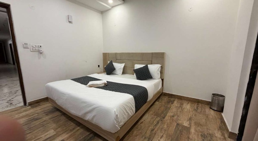 Hotel Moon light in Delhi