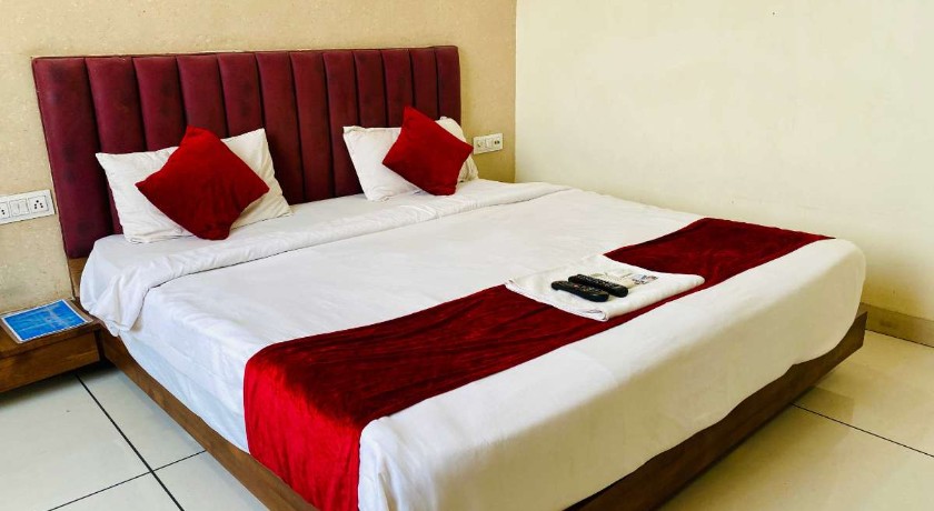 Hotel Sukh Vilas in Indore