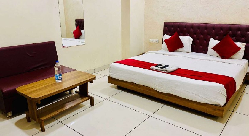 Hotel Sukh Vilas in Indore