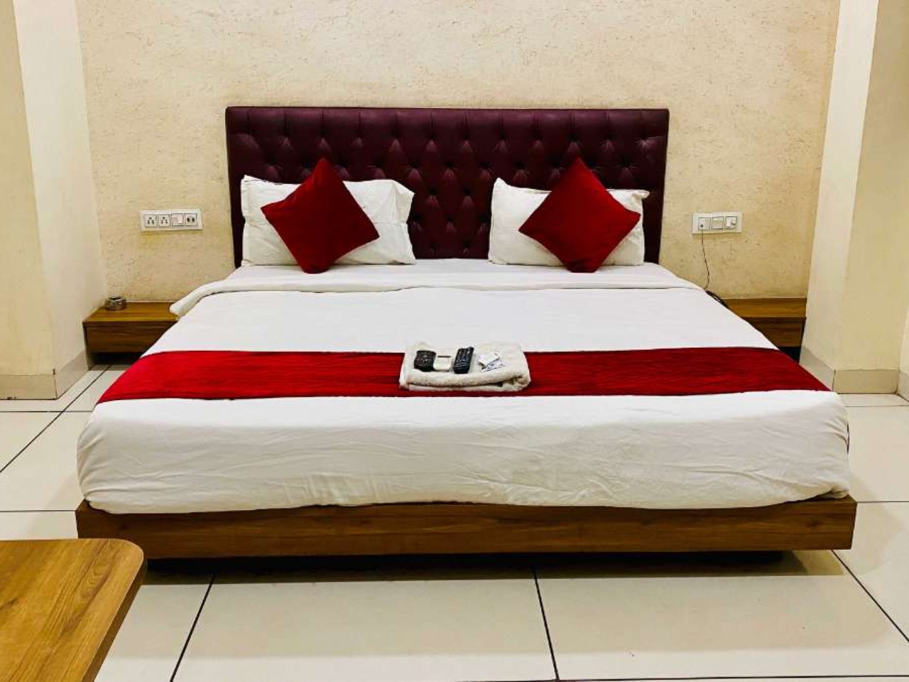 Hotel Sukh Vilas in Indore