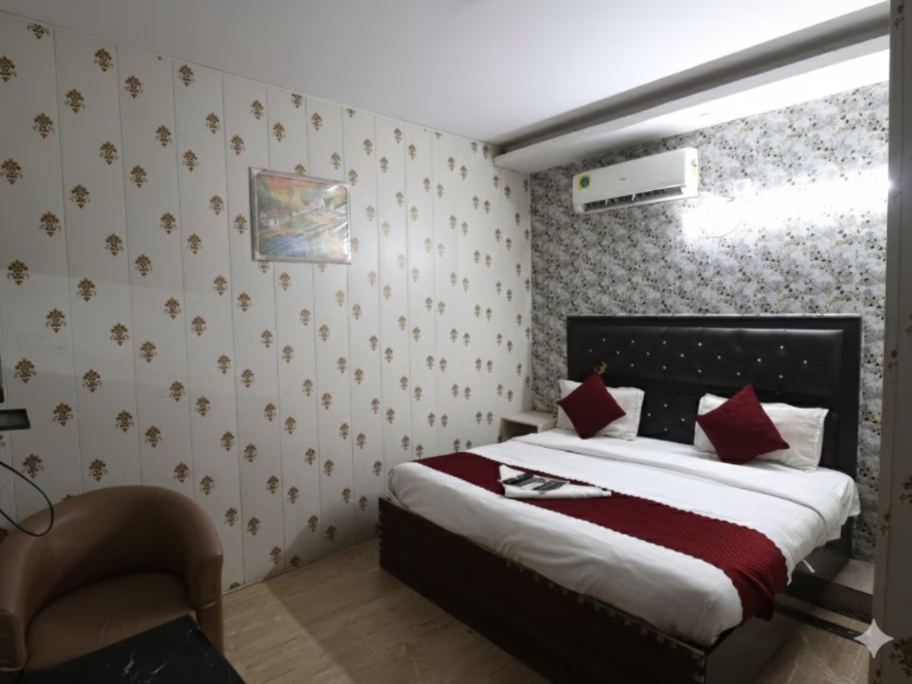 Hotel Yuvraj Rajendra Nagar in Ghaziabad