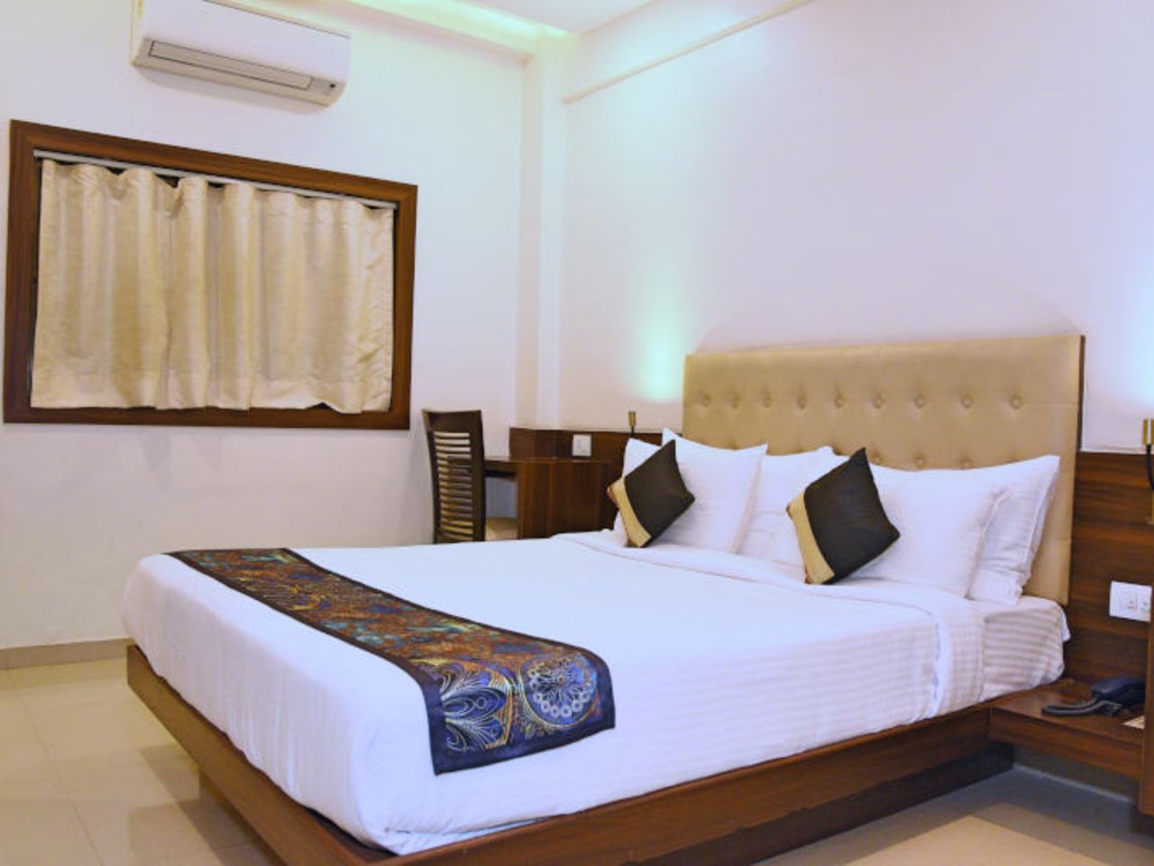 Hotel Mumbai International in Mumbai