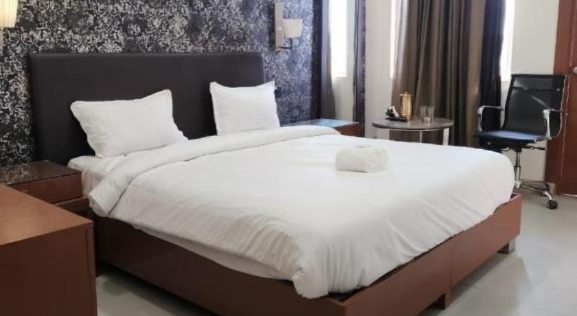 Anandam Residency Hotel in Noida